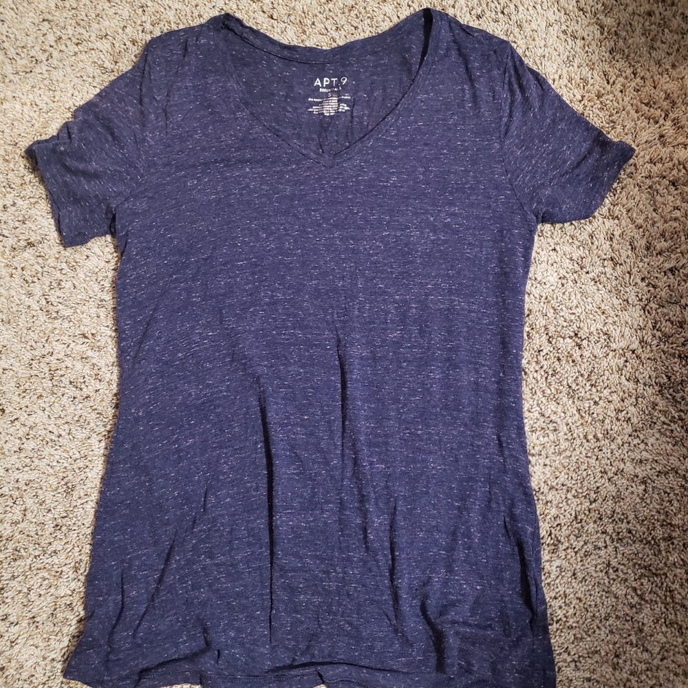 Apt 9 vneck